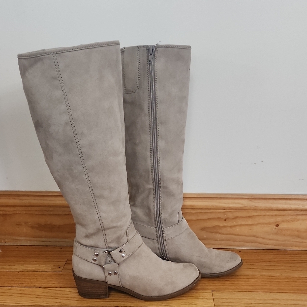 Carlos by Carlos Santana Gray Heeled Boots